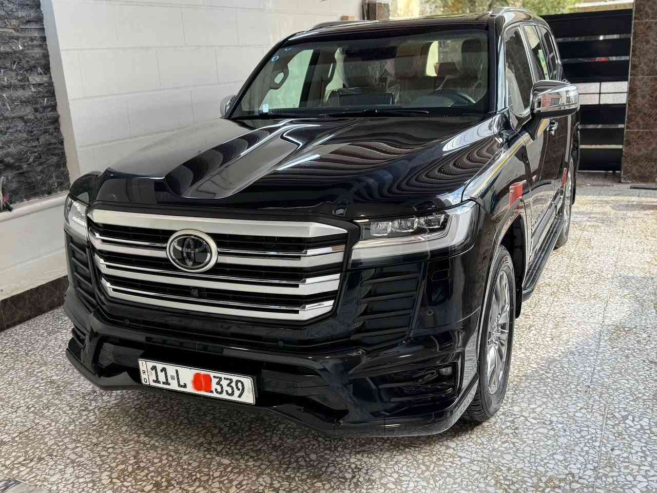 اللهم صلي على محمد وآل محمد

البيع فكساره موديلها ٢٠٢٤  
بريم اصل بدون برده اصلي  ومغلفه  ppf 
ماشيه 2500 كيلو يعني الفين ونص
   مواصفات VXLlMlTED.  تنفس طبيعي 
رادار امامي وخلفي وتحديد مسار ونقطه عمياء ومانع تصادم 
كشنات كهرباء كلهن حته سبعه راكب و حار بارد 5 كامرات 
سماعت JPL  مضخم 6 سماعت انفتني شاشه كبيرها 
دشبول  زئبقي مواصفات غنيه عن التعريف 
كله ع وضع شركه سياره 

مكاني بغداد
وتواصل ع رقم 
 
***********
