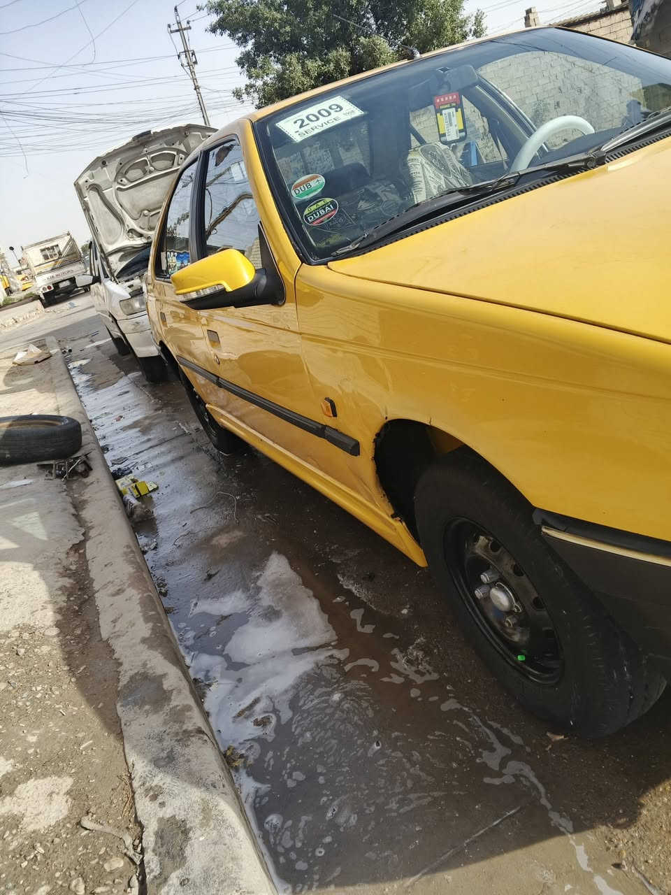 اسلام عليكم البيع بيجو روى٩ ٢٠٠ مكينه وكير مكفول تبريد ثلج وي سويج رقم وسنويه بسمي  كليزي المكان بغداد حي النصر السعر ٢٨ وبيه مجال الرقم ***********٥
