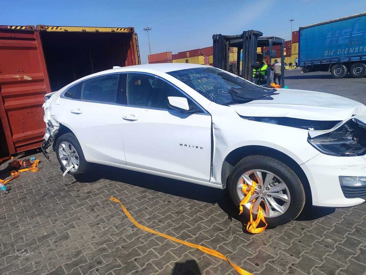 سلام عليكم
دخول جديد شوفرليت ماليبو 2025
السيارة حالين بدون تصليح 
دخول كتاب شهداء 
موصفات LT
مكان السيارة بابل حله 
سعر _ 110 وبيه مجال 
التواصل والاستفسار *********** واتساب متواجد
