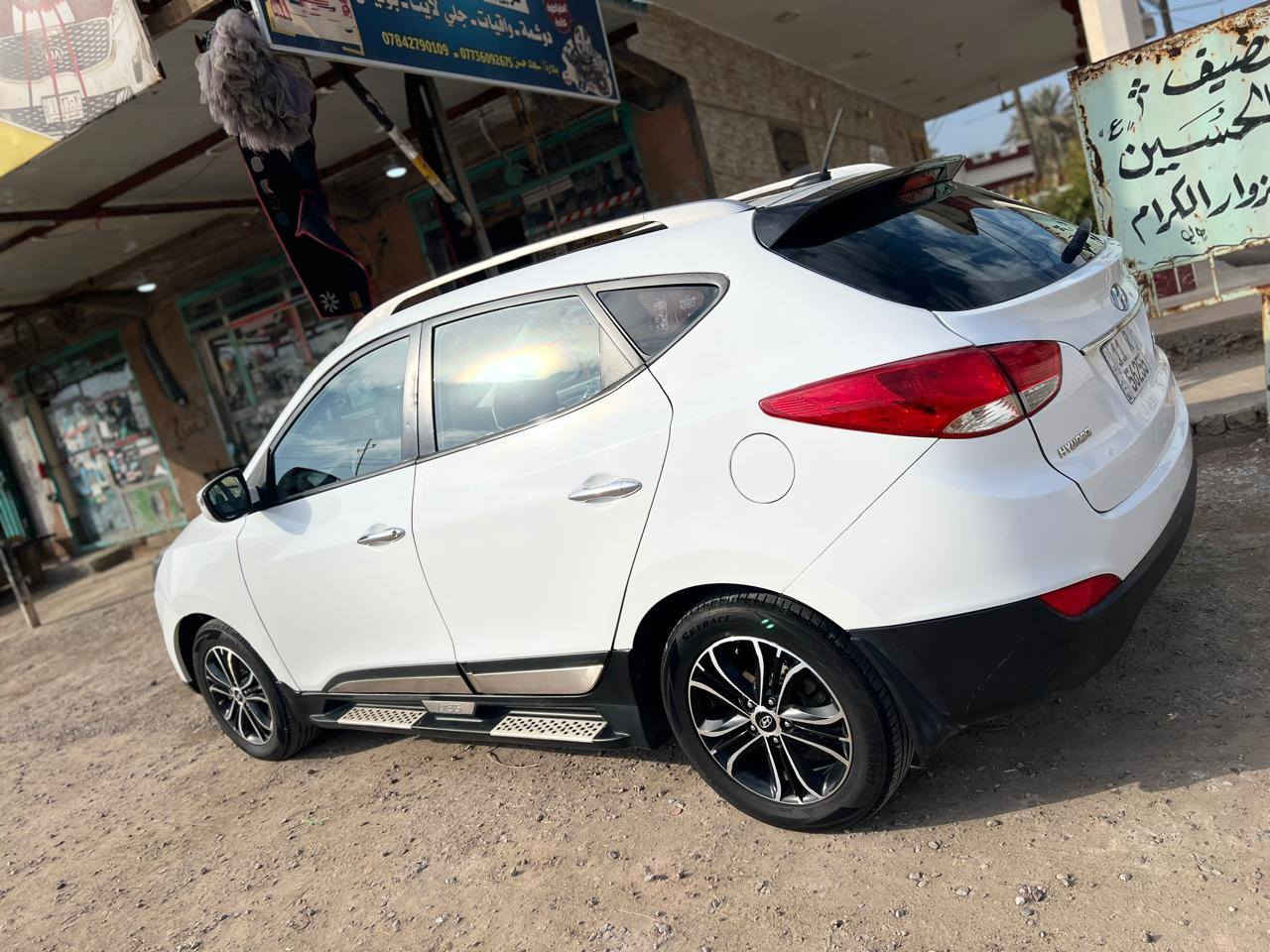 تحيه طيبه اخواني الاعزاء للبيع او مراوس ب سوناتا أو سورنتو او كي فايف حديث
 توسان موديل 2016 خليجي السياره محرك 2000 رقم بغداد ألماني السياره بيه مكانات صبغ ابيع عام اثر غرفه محتركه بدون ضرر @ومعجون السياره نص فول كير مكينه حداديه تخم تاير نضيف السعر 125$ رقم الهاتف***********
مكاني _ كربلاءالحسينيه
