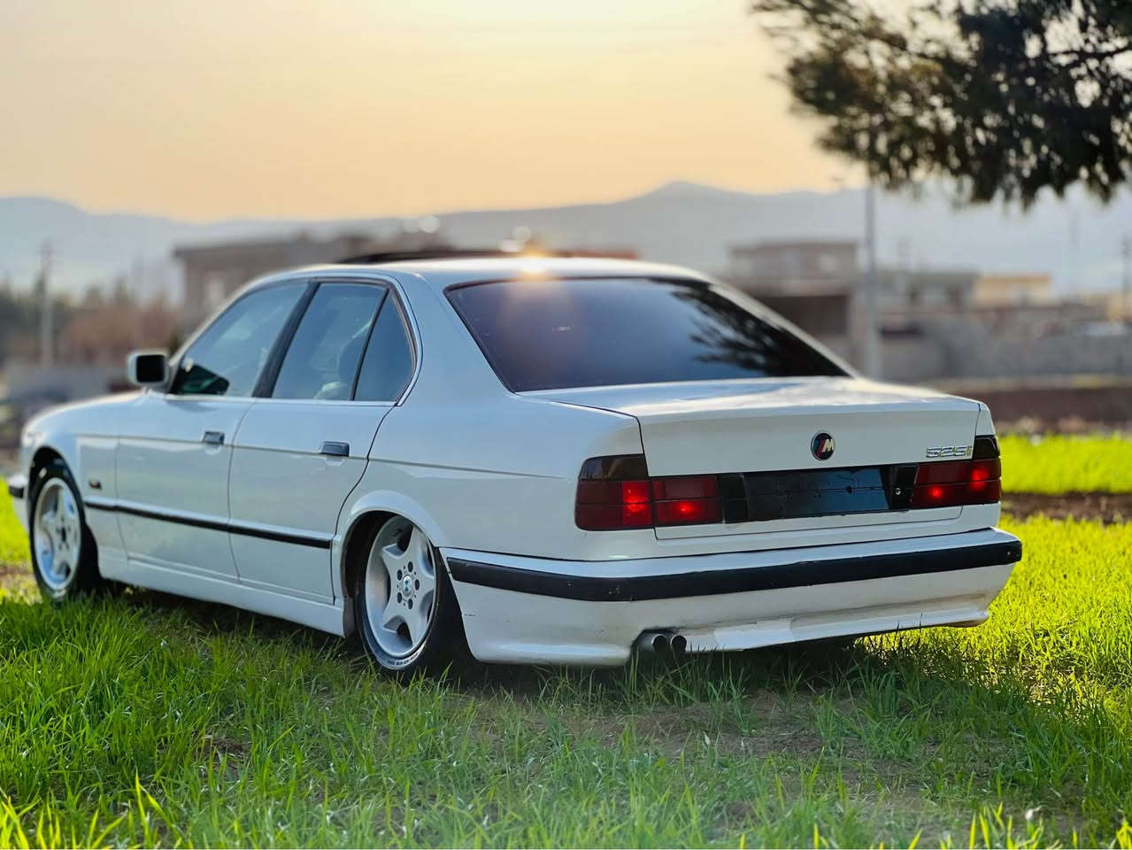 ‎‎سڵاوی خوا لەهەموو لایەک👋
(🇩🇪BMW~520i~1991🇩🇪)
‎فول فول مواسەفات سلاي520گێڕ عادی +گەرمى
‎مةزبوتة‎ شقلاوة, أربيل


**إذا كنت صاحب هذا الإعلان وتريد حذفه لأي سبب، رجاءا أرسل رسالة إلى الدعم الفني**