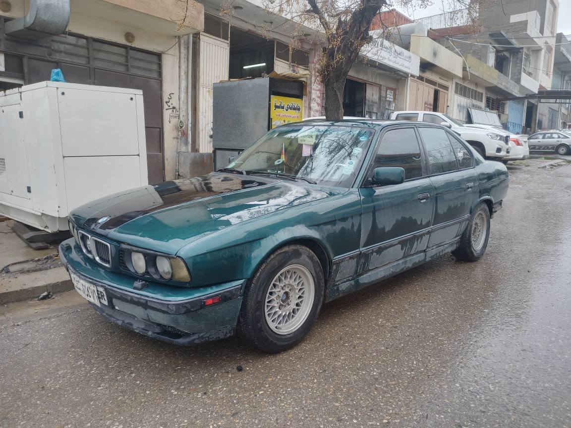 bmw525i 1992
ئارمی پلاستیکی هە ولیر پاکانه شم بۆ کردووەو غرامە شیم یاوە بە شەرتی تازە کردنە وە 
مە کینەی 25 کە پسی گیر عا دی گیر و مە کینە و ئە کسلی بە شەرت  پیش گە ورە یە لایت ئە لقە گیچ ئە لقە  چوار جام کارە با سالۆنسای سپۆرت و کاتمییشی لە سە رە   پیش و داوایم تازە داگرتوە   کارە بای کامل مە زبوتە.

فرۆشتن و گۆرینە وە.
38 معامە لە.. السليمانية, العراق


**إذا كنت صاحب هذا الإعلان وتريد حذفه لأي سبب، رجاءا أرسل رسالة إلى الدعم الفني**