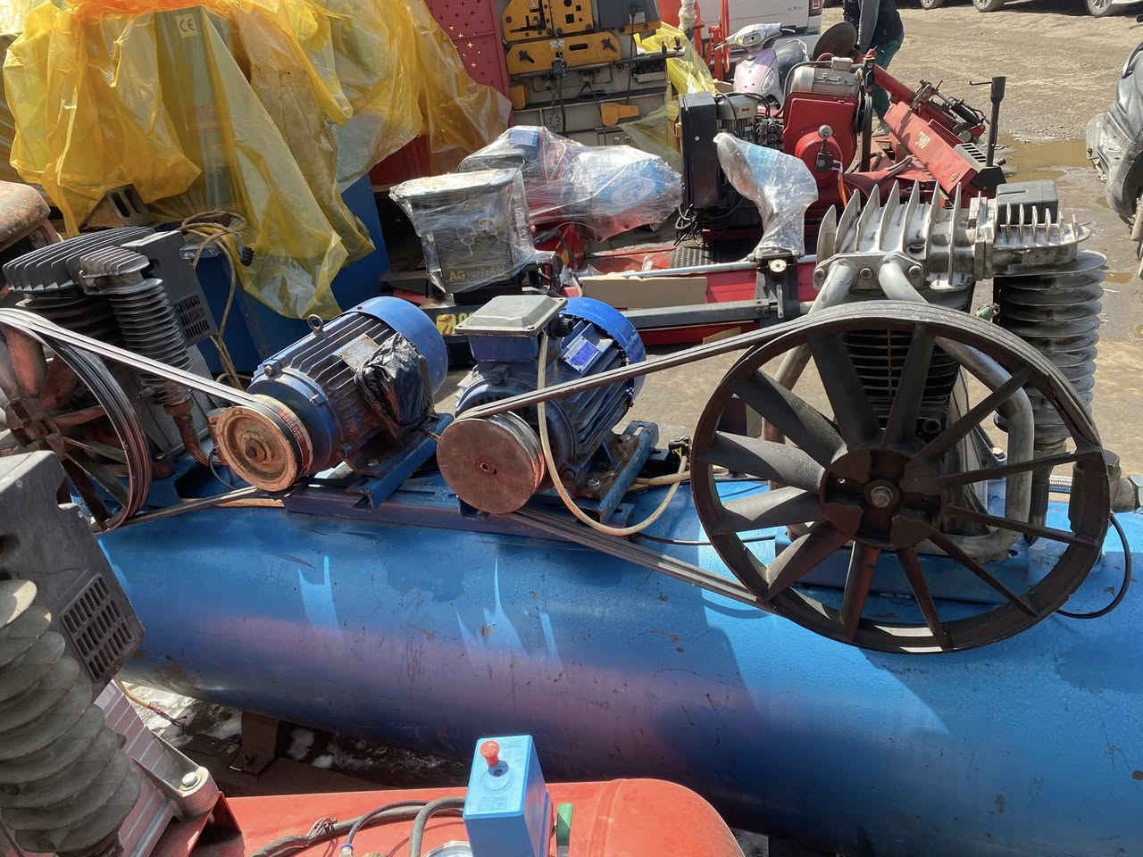 بغدادمحلات رائد ابو مصطفى باب شيخ ***********/***********
