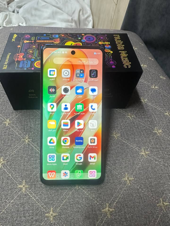 للبيع zTE نوبيه ميوزك تلفون جديد ذاكره ١٢٨ رام ٨ ملحقات كامله بطاريه 5000 السعر ٨٠ وبي مجال ***********
