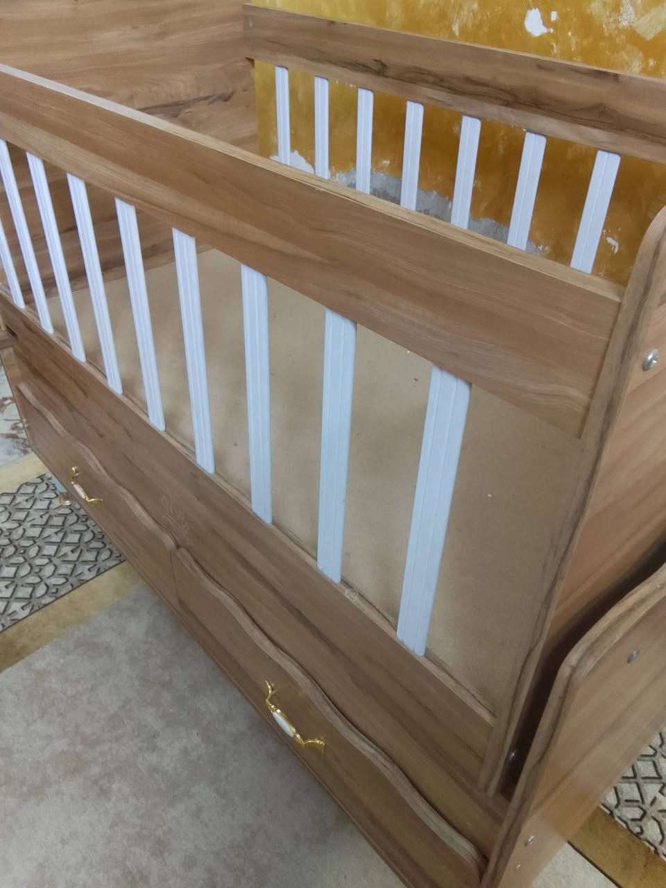 سلام عليكم كروك للبيع رقمي للاتصال ***********
