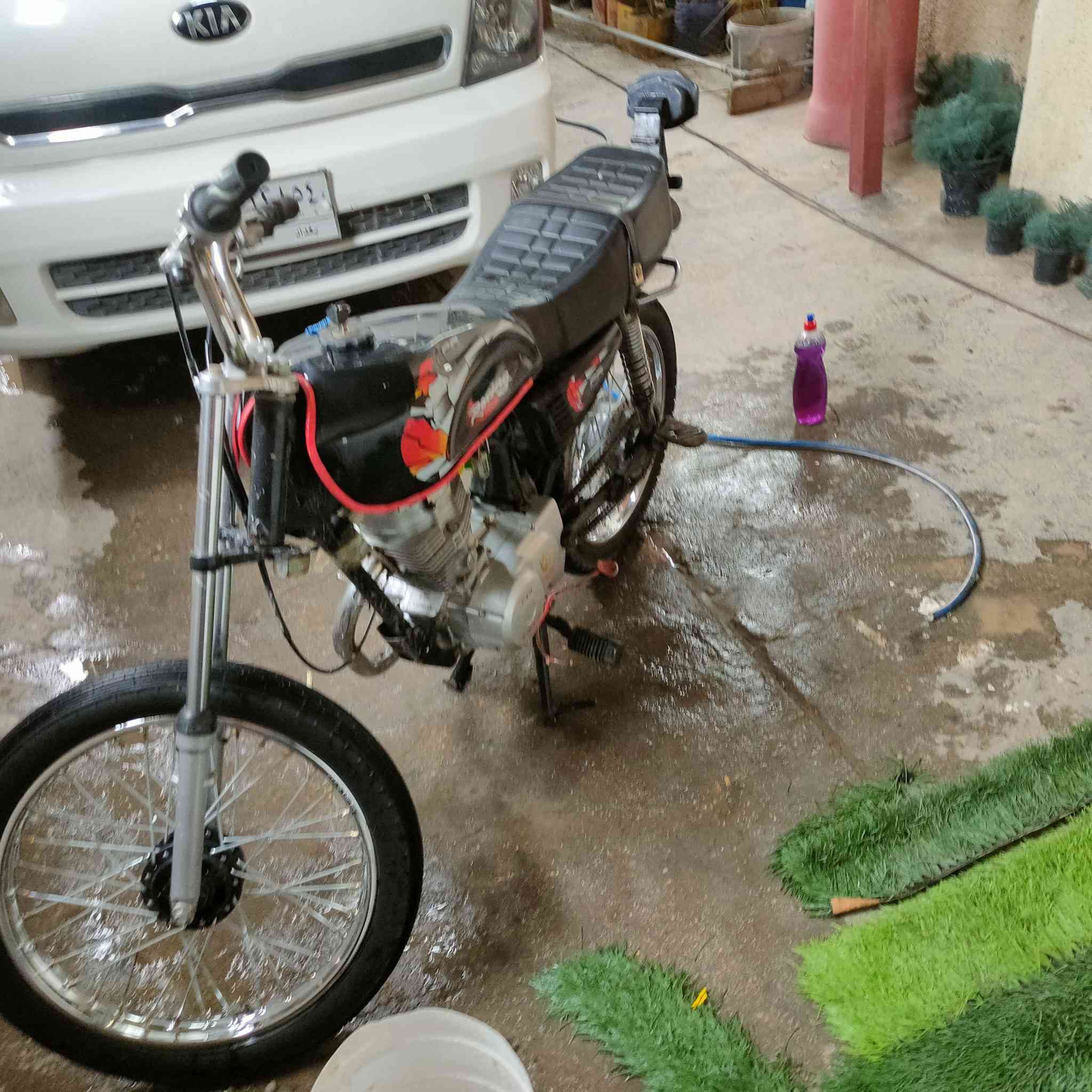 ايراني تايكر للبيع ب275 قفل لحد يعامل أو مراوس حسب القناعة دراجة كلشي مناقصهة ***********
