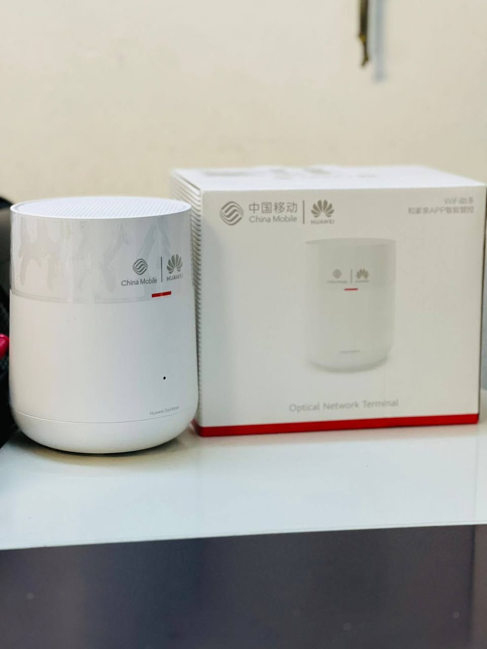 ... بسم الله الرحمن الرحيم....

السلام عليكم تتوفر لدينا جميع انواع ال Ont من ماركة
#Huawei
بكميات وعروض خاصه لأصحاب المكاتب ❤️

عرض اليوم على الجهاز الأكثر مبيعا في فئة المش من الجيل السادس :

OptiXstar K662D AX3000 WI_FI6 ☝️🟠
47,000 الف
جديد

34,000 الف
مستخدم 

نسعى لأراضكم ونوفر جميع متتطلباتكم ❤️™️

مواصفات الجهاز :
Wi-Fi 6 ثنائي النطاق
2.4 GHz ≈ 574 Mbps
5 GHz ≈ 2402 Mbps
مجموع سرعة لاسلكية تصل حتى ~3000 Mbps (AX3000) �

تقنية 2×2 MIMO لتحسين التغطية والاستقرار. �
mf-telecom.com
Wi-Fi 6 بتردد 160 MHz لدعم الأجهزة الحديثة بكفاءة أعلى. �

روابط جيجابت سلكية: 2 منفذ GE (Gigabit Ethernet). �

🌐 الاتصال والتوافق
منفذ بصري للمصدر عبر الألياف (Fiber) — يعمل فقط مع وحدات FTTR الرئيسية (مثل HN8145XR). �

يدعم Wi-Fi 6 بتغطية أوسع وكمون أقل لألعاب، فيديو 4K، واقع افتراضي، الخ. �

📦 مواصفات عامة
طريقة التشغيل: Bridge Mode (جسر، يعمل مع الجهاز الرئيسي). �

سرعات نقل بيانات:
Downlink ≈ 2.488 Gbit/s
Uplink ≈ 1.244 Gbit/s �

الطاقة: 12 V DC, < 12 W. �
الأبعاد والوزن: ~145 mm ارتفاع، ~700 g.

وجودنا لتسهيل حياتك التكنولوجية  🤩😘

للتواصل ياسر :*********** مفرد واتساب

للتواصل :*********** جمله فقط واتساب

يوجد توصيل لجميع المحافظات

بغداد :5,000 الف

المحافظات :5,000 الف
