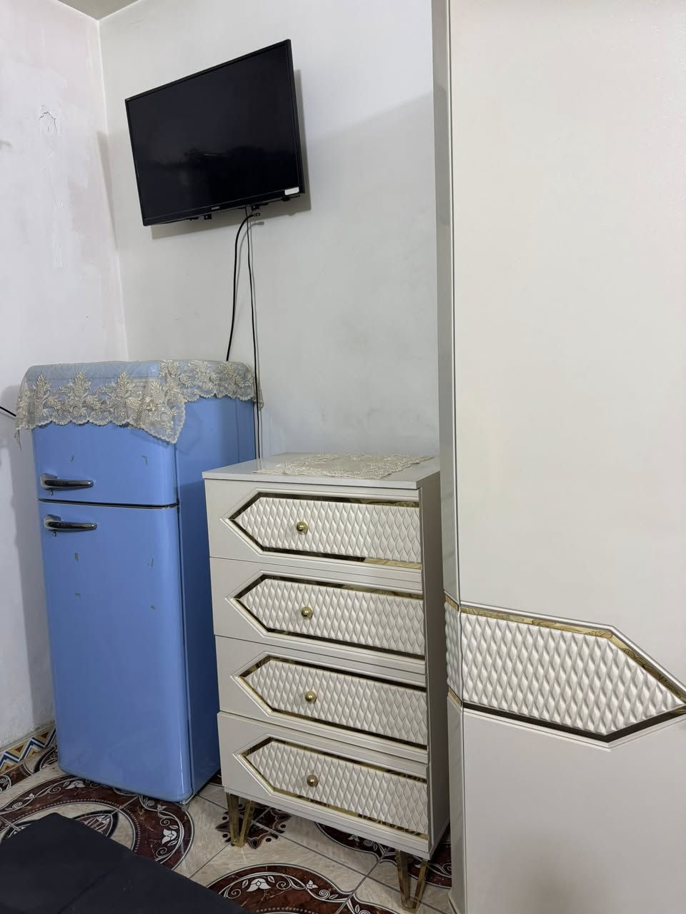 السلام عليكم ، غرفة نوم تركية مستعملة فترة قليلة للبيع السعر مليون ونص للتواصل الرقم ***********
