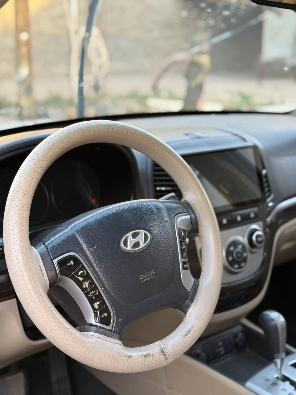 السلام عليكم
سنتافي موديل 2012

مكفوله 

مكينه 6 سلندر

مكينه كير كفاله

رقمه اربيل الماني تحويل او وكاله 

مكانه نجف 

للاستفسار(***********)
