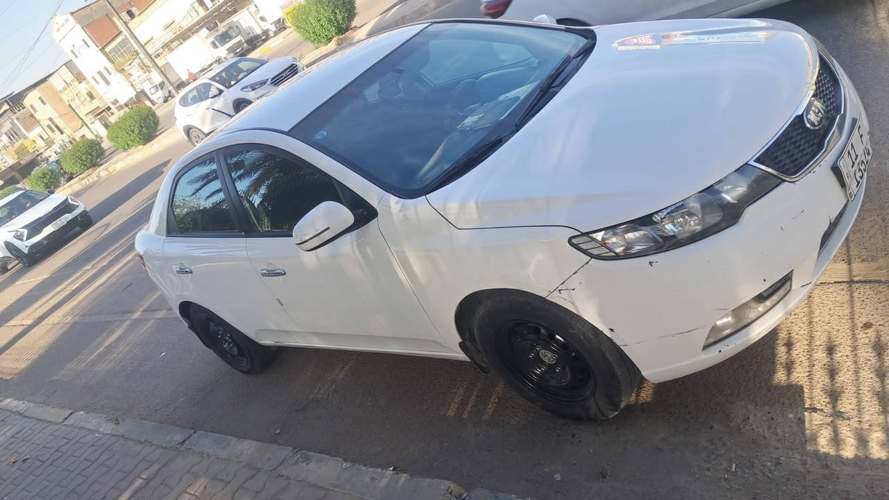 سيراتو ١٣ صبغ صفحه أثر شخط طويل وصبغته صفحه مكينه وكير بلادي ما مفتوح برغي بيه لا تنقيص ولا تبخير مكاني بغداد التاجي سعره ٩٥ وبيه مجال ***********
