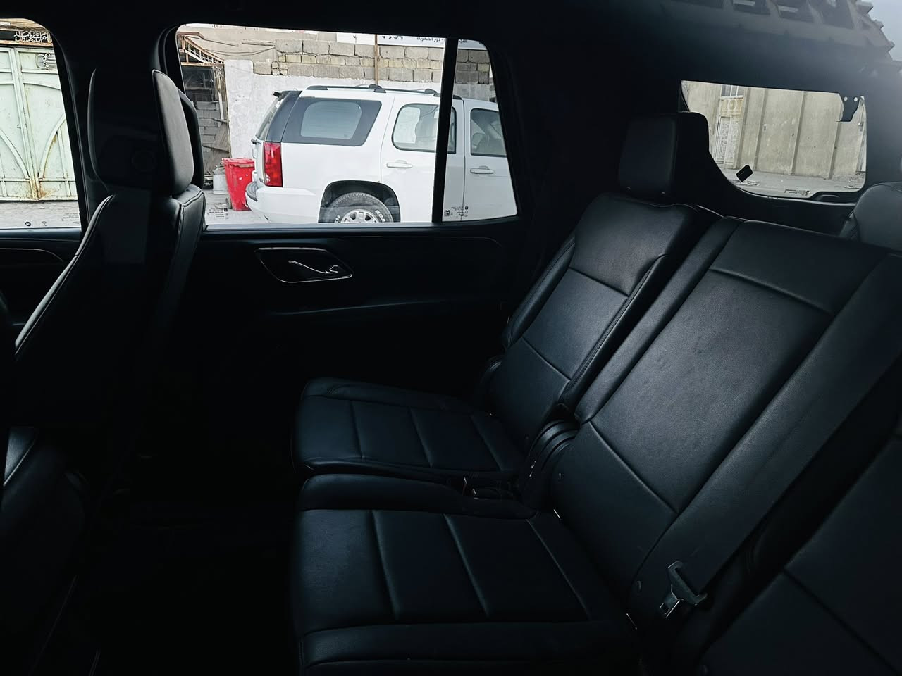 تاهو 2023 بوليسي (PPV) وارد أمريكي للبيع.
السلام عليكم 

المحرك: 8 سلندر 5.3L

القير: 10 سرعات.

المواصفات:

• بصمة تشغيل وتشغيل عن بعد.

• شاشة تدعم Apple CarPlay و Android Auto (وايرلس).

• كاميرا خلفية.

• الكراسي الامامية كهرباء.

• تبريد للمكيف قطعتين.

اربع بصمات 

نضام اقتصادي بصرف الوقود

بأسمي 

مواصفات نسخة PPV:

• بريكات Brembo.

• نظام تعليق أثقل من الفئات العادية

حادث خفيف 375 وبيها مجال 

***********
