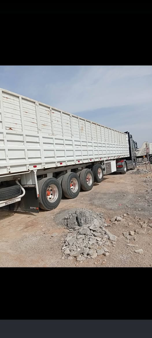 سلام عليكم اكتروز للبيع موديل 2007 اوتماتيك 12نمره كامره حساس عربانه حداديه اربع محاور  تخم تاير ويل كروم   مكاني ذي قار 
 ***********
