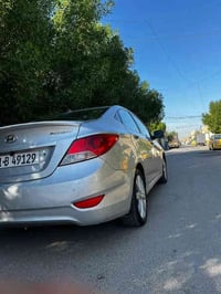 للبيع فقط  اكسنت 2012 خليجي  1600 فول مواصفات  بدون صبغ  صار عندي ظرر ...