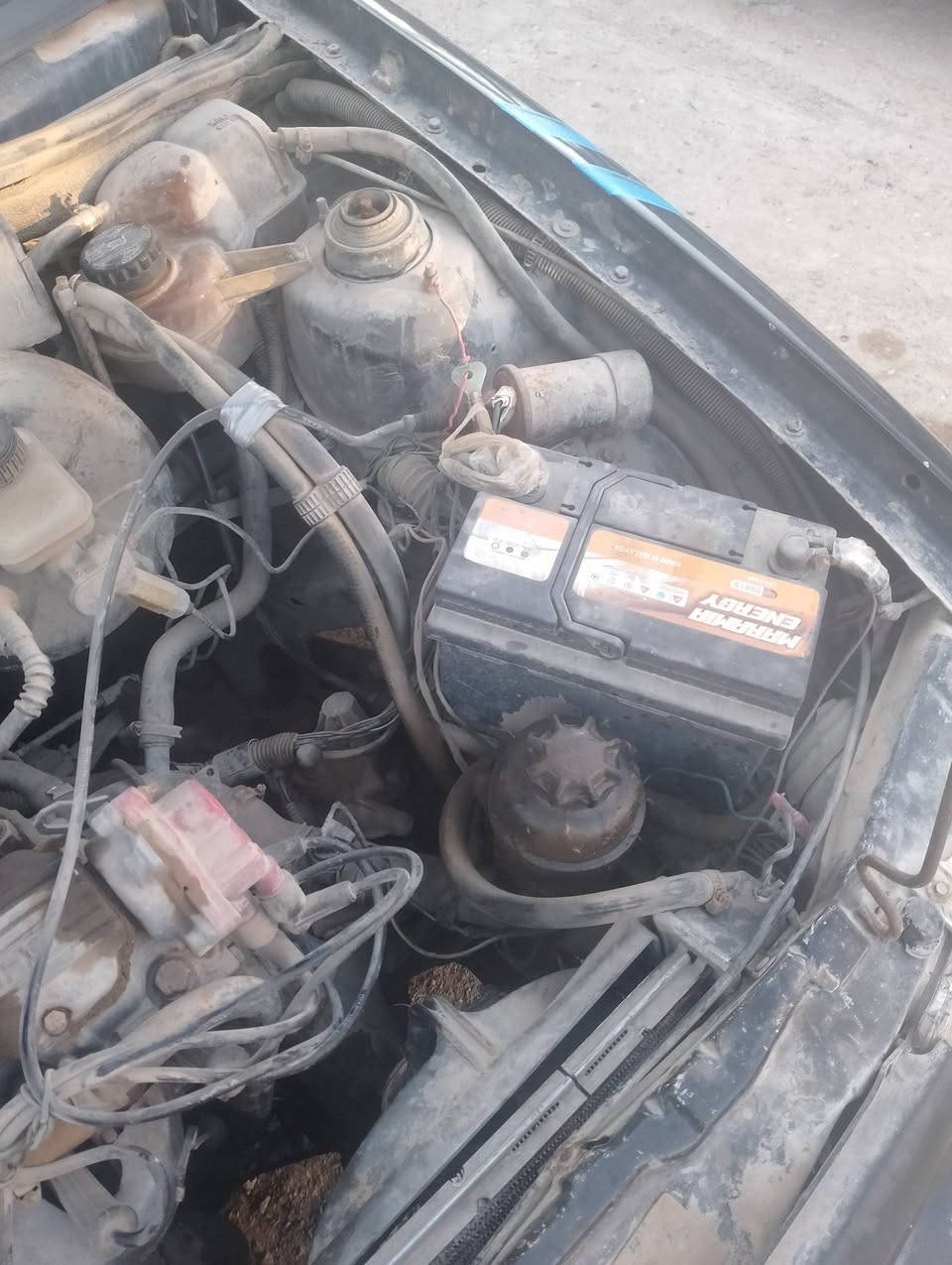 من رخصة الادمن سياره اوبل استره استيشن موديل 1992 رقم قادسيه السنويه نافذه 2020 محرك مجفت حداديه جيده عدى دبل خلف الساىءق فاكس كهربائيات شغله  السعر 24 وبيه مجال صاحبه يريد مداور ***********
