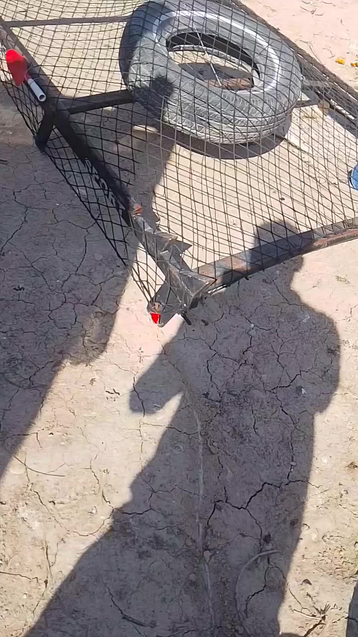 ئە م جە مجە بە غدادیە 
بوفروشتن 
نرخ100هەزار
***********
