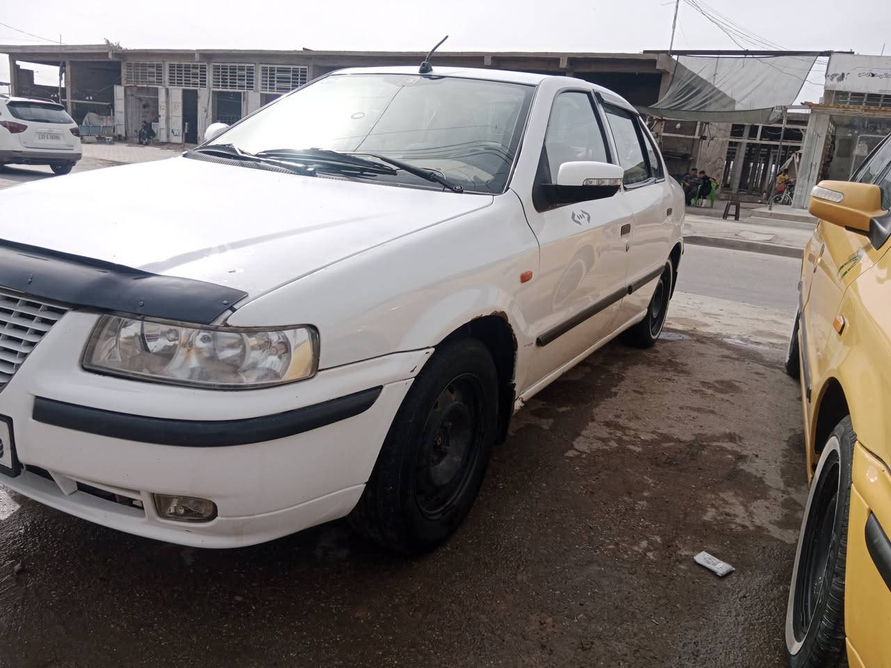 سلام عليكم سمند موديل ٢٠١١ محدثه ٢٠١٧ رقم ديالى انكليزي سنوية لل ٢٠٣٠  وتنتهي تحويل مباشر محرك فرنسي لاتنقيص ولاتبخير المرغوب تبريد كير خير من الله سنتر لوك تقفيل عن بعد شاشه  بيها ضربه زغير ومعمره بالجاملغ الخلفي ومصبوغ مكاني بغداد السعر ٣٤ او مراوس شرلي يتصل***********
