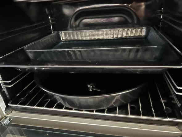 فرن فول مواصفات جديد استخدام قليل كلش السعر 75 الف وبي مجال للشراي 
***********
بغداد الدورة
