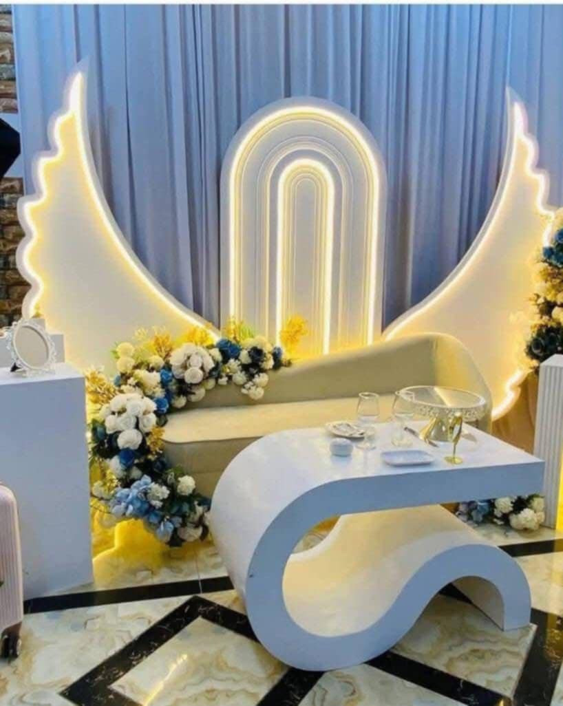 كوشات الماسه للمناسبات 
كلشي حسب طلبكم /كوشات عرس/كوشات مزدوج/كوشات حنه/كوشات خطوبه/ كوشات اعياد ميلاد/كلشي متوفر وموديلات حديثه/سيارات زفه موديل حديث/كامرات للإيجار/عنوان القائم الكرابله شارع الجوه مقابل الديوان /***********
