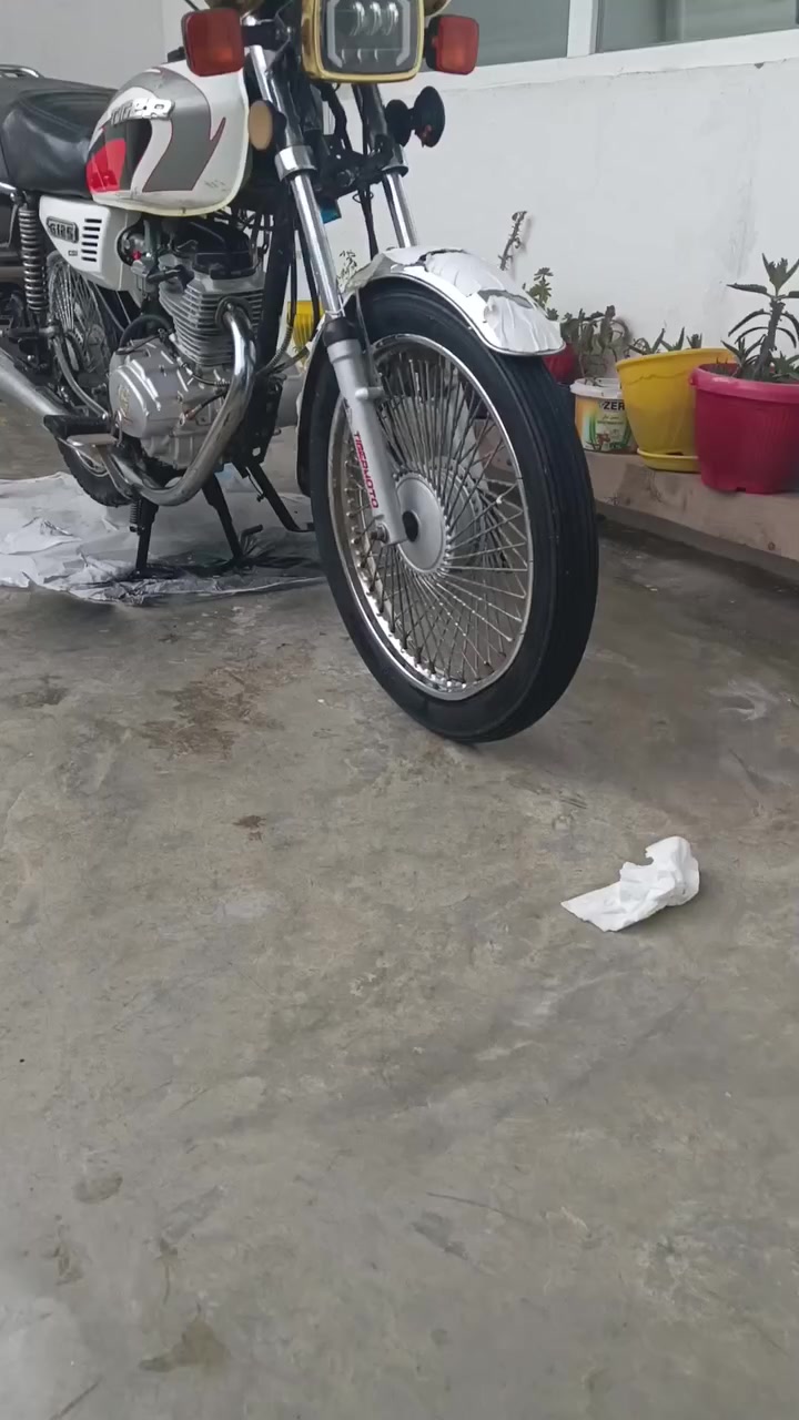 السلام عليكم موطور للبيع أو مرواس
حسب القناعه موديل 19 محرك لوك بس عايز فيلس 
السعر 400وبي مجال مكان كركوك عمل الشعبي 
الرقم ***********
