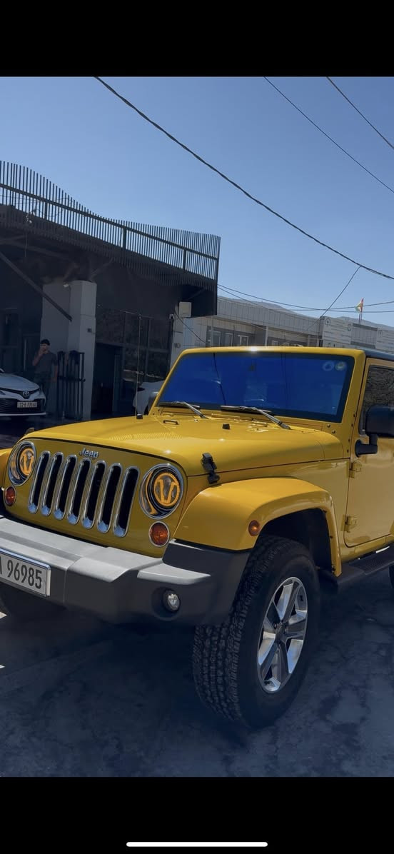 جيب رانكلر ٢٠٠٩ ماشي ١٣٥ الف بدون حادث بدون اي خلل كير مكينه كلشي بشرط  بابيبن بمب بدون اي شي تواصل ***********
