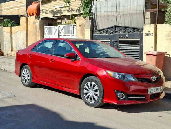 السلام عليكم للبيع او المراوس كامري موديل ٢٠١٣ اعلى فئه SE فول مواصفات :
بصمه
فتحه
كشنات جلد +كهرباء 
تدفئه بالكشنات
شاشه كاربلي 
تحكمات ستيرن 
اشاره ترحيب
اشاير بالمري 
كير ومكينه كفاله من التبخير والتنقيص والصوت محرك ٦ سلندر صدر امامي خلفي جديد تخم تاير جديد سياره جاهزه مابيها اي نقص حادثها جاملغ وبنيد مصبوغه حزام للجماليه بدون دواخل السعر ١٢٧ وبيها مجال بسيط 
مكاني بغداد 
رقم الهاتف:*********** بغداد
