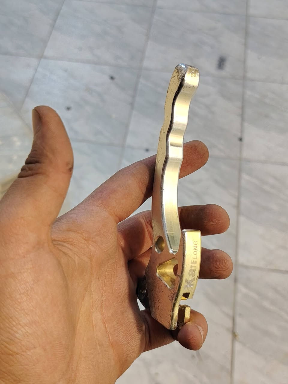 ويل بلادي سعر الزوج 10.يدات بريك خلفي ب 2500 كشن بلادي ب 10 . سبعه سواد ب 5 . دبل بلادي ب 5
ماشه بلادي ب 10. وبچم ب 10


**إذا كنت صاحب هذا الإعلان وتريد حذفه لأي سبب، رجاءا أرسل رسالة إلى الدعم الفني**