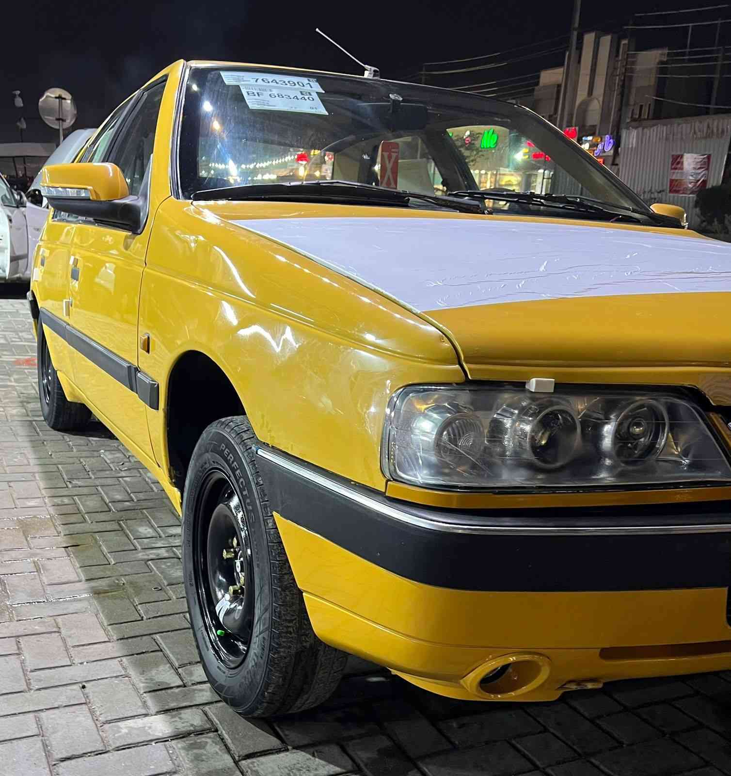 سلام عليكم أكد 16 كير مكينه كفاله كلج جديد تخم تاير جديد صدر امامي خلفي جديد غرفه دوشمه عام سياره  تبريد تتفئه شغال كلشي متصرف عليها جاهزه من كلشي ولكشر كفاله عامه لا صبغ ولا ضربه ولا خياس فقط شبر بارد بل باب الخلفي 
مصفره هيئة وغرامات تحويل ثاني يوم مكاني بغداد البياع سعر 46 وبيها مجال ***********
