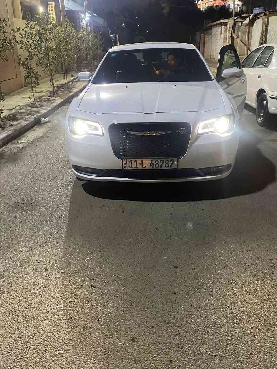 السلام عليكم للبيع
اوباما كرايسلر S300 خليجي ؟؟؟
موديل2022
ماشيه 56 mi
مكينه 3600 
السياره حادثها  غرق بالإمارات ضرارها ميكانيكي تبديل اذراع مكينه فقط  كفاله عامه 
صورها موجوده قبل الدخول العراق بالمنشور 
 فـئه (S) 

كشنات جلد تدفئه وتبريد (S)

شفتات استيرن

بانوراما 

نظام (SBORT)

محدد سرعـة 

حساسات اماميه خلفيه 

رادارت فول 

سياره فول واحد ع واحد موتصفات s
 السعر 📞 اتصال 
المكان الشالجيه 
الاتصال ***********
