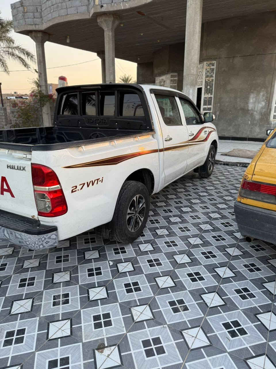 سلام عليكم بيكم 7 البيع شاصي 19 كويتي سياره جديده كفاله السعر128 العنوان البصره الشافي ***********.حداديه صار 5تيام من مسويه  *********** والمو شراي لا يتصل رحمه الوالديكم
