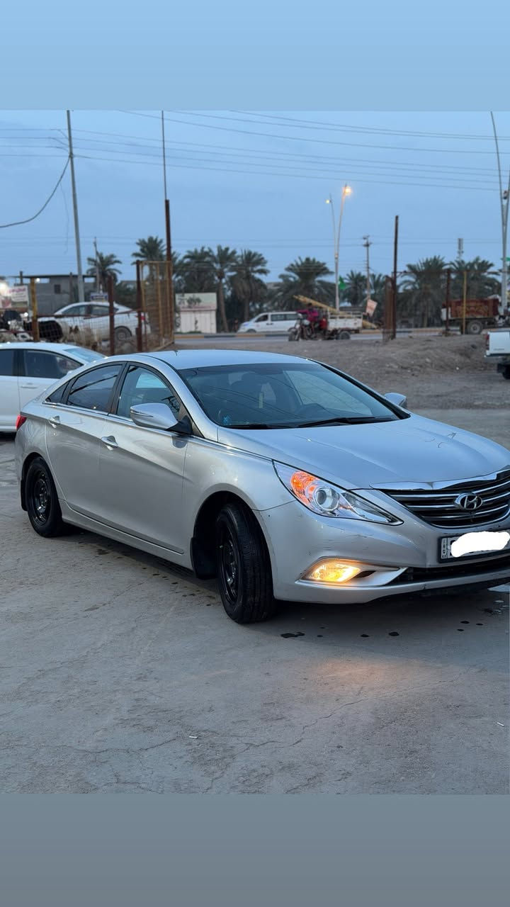 ادوات ادوات كصه جنطه
السلام عليكم 
سوناتا مديل 2014 اصل غاز خط واحد 
السياره جديده 
مكينه كير تبريد كفاله 
السياره ما ناقصها شي 
دخول جديد 
مكانها بصره 
خط واحد غاززز
السعر ٤٨ وبيها مجال 
***********
