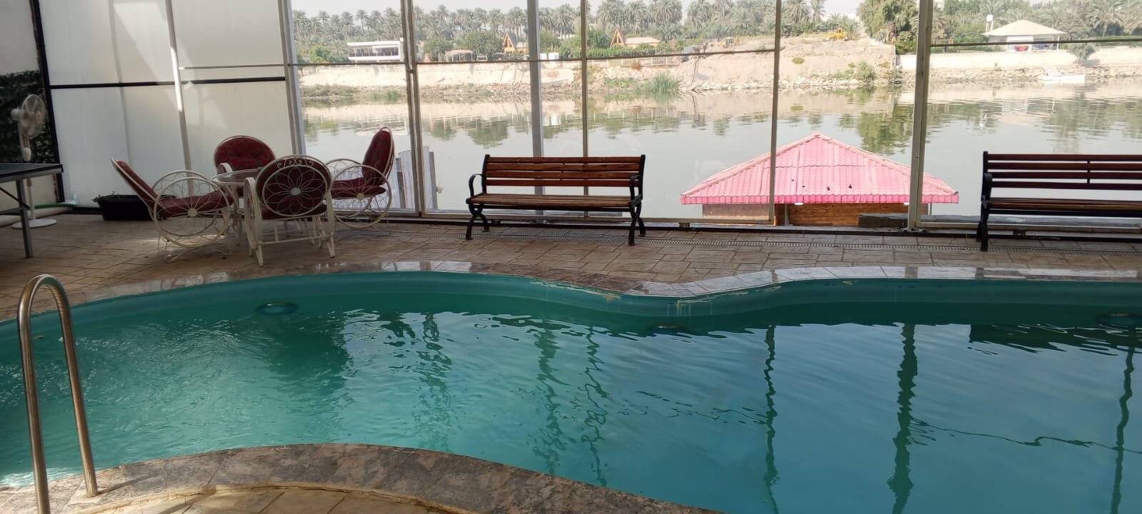 مرحبا متوفر حجوزات داخل مزرعة شواطئ دجله 🌴 تطل المزرعه على نهر دجله
مسبح ماء حار عمال خدمه اجانب 
اماكن شواء 
اربع جلسات
العاب كبار والعاب اطفال 

عرض خلال شهر رمضان اليوم الكامل من ساعه 1 الظهر الي ثاني يوم ساعه 10 الصبح 

ب350 الف فقط 
متوفر غدا يوم الثلاثاء
للحجز الاتصال على ***********
