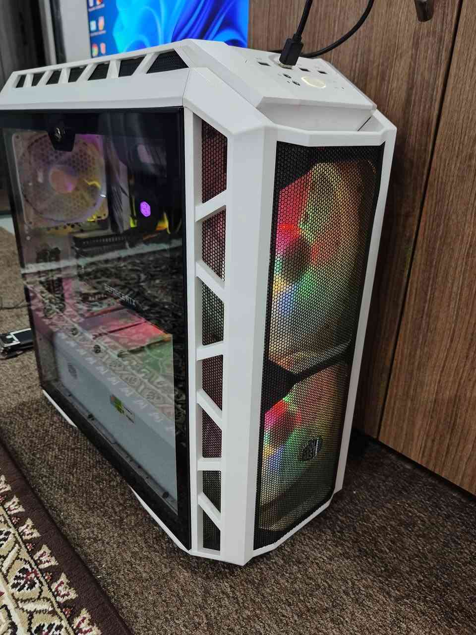 AMD Ryzen Threadripper 2970WX
24 cores . 48 threads . 4.2GHz.      250 Wat

Board. Asus PRIME X399-A
• CPUAMD Socket TR4 for AMD Ryzen™ Threadripper™ Processors  * Refer 
•  CPU support list
• ChipsetAMD X399
• MemoryAMD Ryzen™ Threadripper™ Processors
• 
• Graphic.
• Gainward GeForce RTX™ 3080 Ti Phoenix

.RAM 64 GB
.Storage 1TB Samsung 980

.Cooler Master MasterCase H500 ARGB - PC Body with Dual 200mm Fans for High Airflow Volume, Mesh and Transparent Front Chassis Panels, Flexible ATX

.Cooler Master. water cooler 3 fan
Psu w850 evga rgb.
 >980$


**إذا كنت صاحب هذا الإعلان وتريد حذفه لأي سبب، رجاءا أرسل رسالة إلى الدعم الفني**