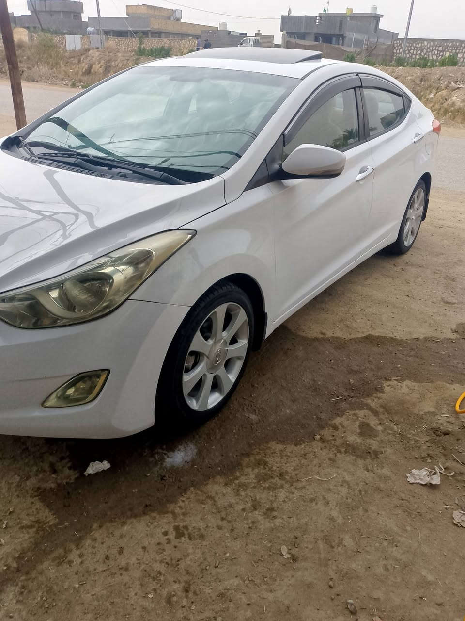 السلام عليكم للبيع لانتره مديل 2014سياره فول فتحه مري شفط كامره حساسات مكفوله من الصربه والصبغ الرقم اربيل تريد وكاله تريد تحويل  سياره جاهز مكينه وكير وحدادي وتخم تاير تبريد تدفئة ويل كب حجم 17كروم المحرك 1600 جيال اكس واحد عل واحد مكاني بابل كفل السعر 112وبيه مجال حك الجيه  مكلف بنشر***********.       ***********
