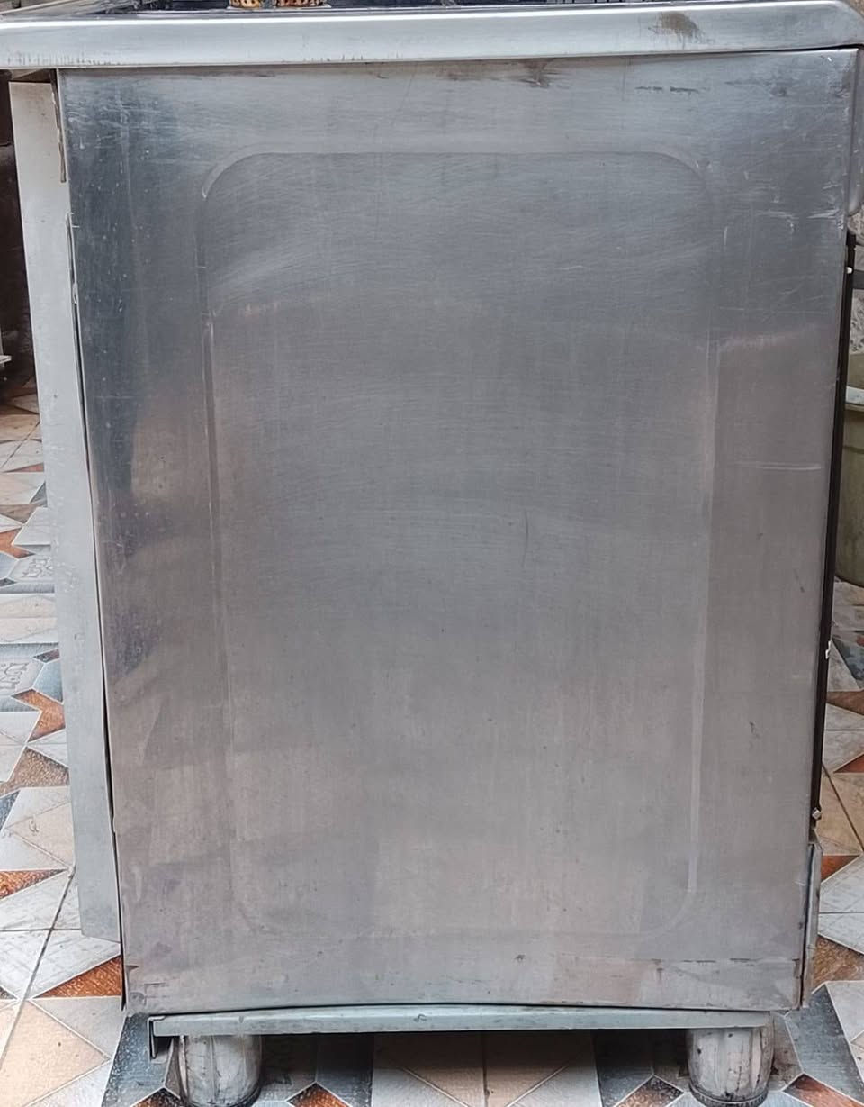 السلام عليكم ورحمه الله وبركاته 
طباخ ايطالي مجدد مغسول بالاحواض وازاله الدهون والروائح  5 عيون جدد ومبدل الواشرات وتكريز ولفات وعازل جديد  2انج سعودي رجلين جدد زوج نرمايد جديده لاستيك باب جديد مفحوص من التسريب آمين وثقه 
السعر 150الف


**إذا كنت صاحب هذا الإعلان وتريد حذفه لأي سبب، رجاءا أرسل رسالة إلى الدعم الفني**