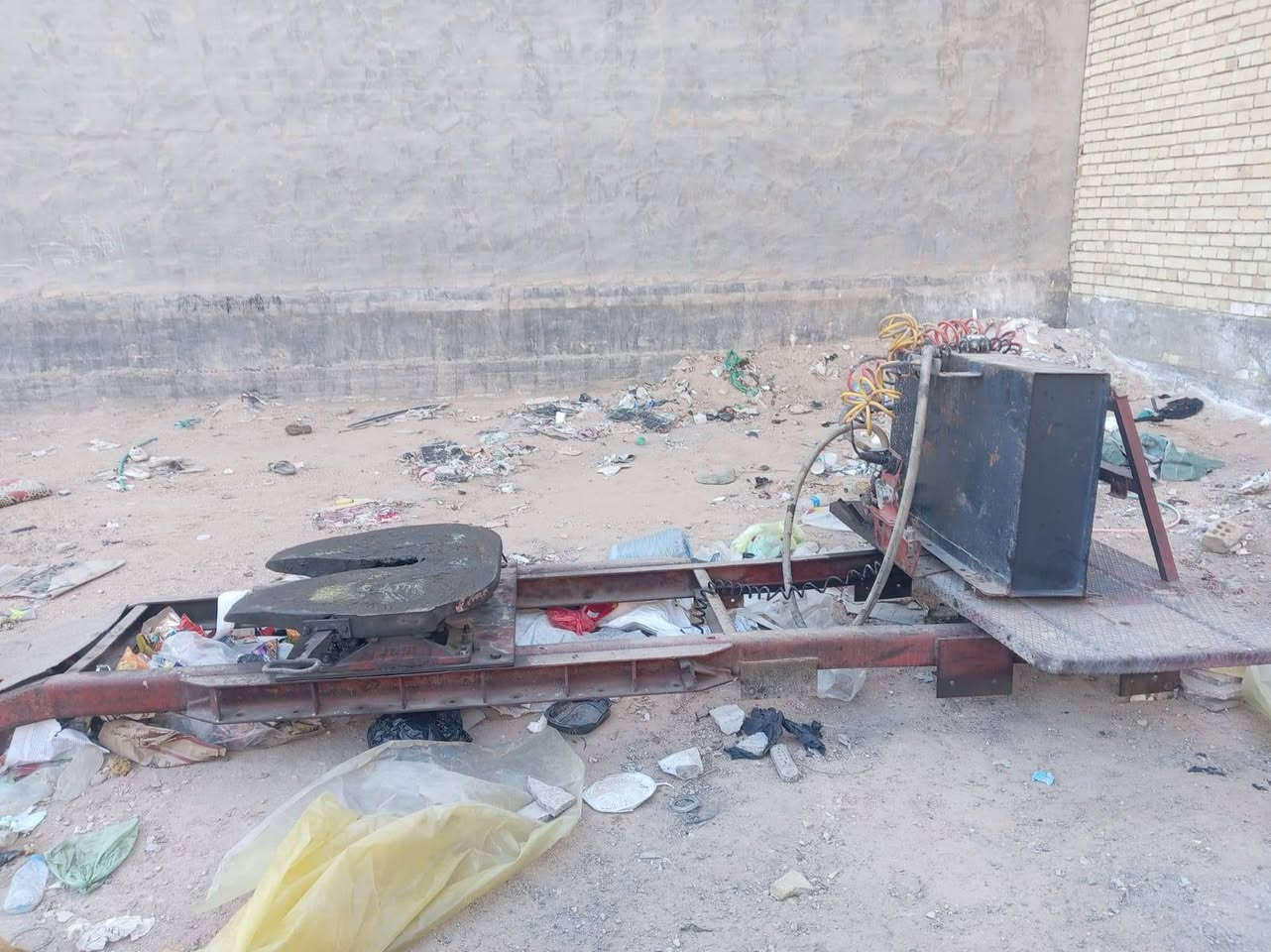 سلام عليكم للبيع دبل شاصي وصيني بيم جبر وتانكي ويه مال دهن مكان كربلاء سعر 11وبيه مجال *********** َََ. ََ. ***********
