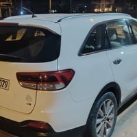 السلام علیکم سورنتو موديل 2018 خليجي سلندر السياره ماشيه 155 الف تقريب...