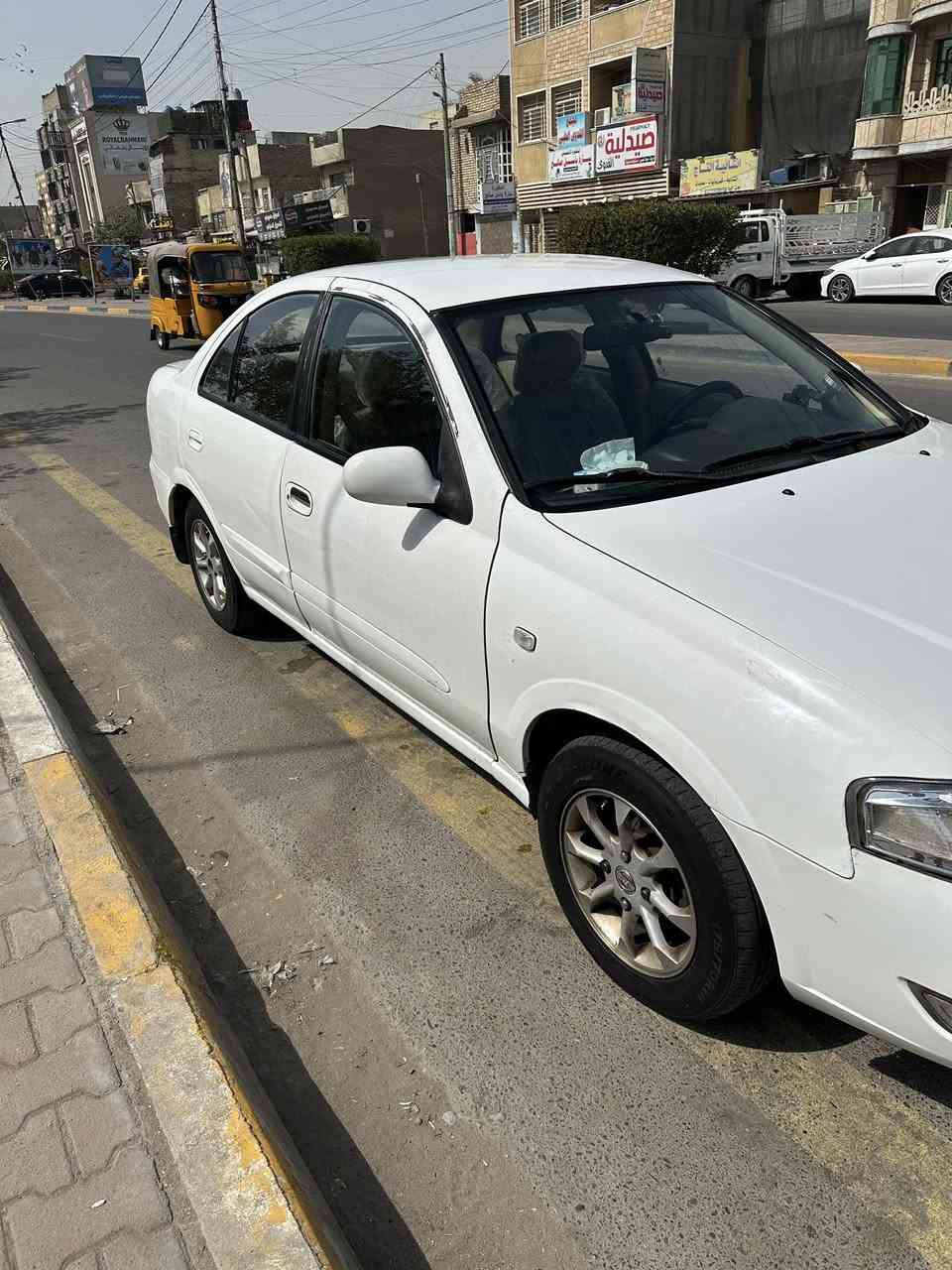 سلام عليكم
نيسان سني موديل 2009 بدي كوري رقم بغداد 
السياره بيه صبغ احزام  السياره نضيفه وحلوه مواصفات 
اربعه جام كهرباء 
جنطه كهرباء 
المري كهرباء 
والسياره بيه شاشه وكامره دواره 
وصدر السياره كامل مبدل جديد 
السعر 80 وبي مجال حك الجيه مكاني بغداد 
***********
