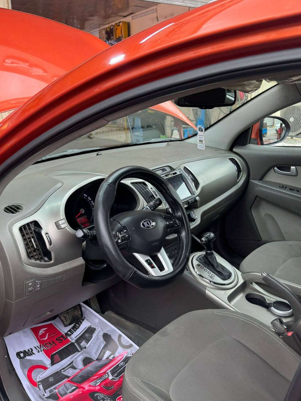 سبورتج مشمشي 16 خليجي 
مكفوله من الضربه والصبغ والبارد 

تبريد ثلج 

ماشيه 90 الف

رقم بغداد 

بس صدر شويه تعبان 

باسمي السنويه

سعر 165 وبيها مجال 

***********
