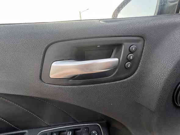 للبيع جارجر 2016 ماشيه ٨١ميل 
حدث جاملغ وبنديد سطحي امريكا بدون لغد وشاصي 
بالعراق بابين عكس السايق 
فول عدى سلايد 
كشن حضن جلد 
تدفئه تبريد 
مومري كشن
شاشه كبير 
شفتات
مكان بغداد العامريه قرب فلافل طربوش 
***********
***********
