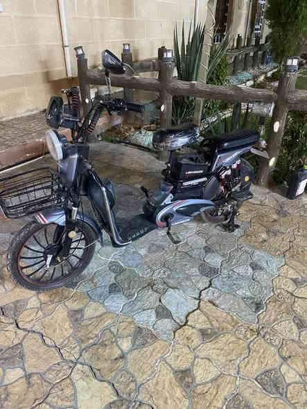 سلام عليكم موطور شحن للبيع 5 بطاريات موطور نضيف كهربائيات كله شغاله العنوان الرمادي حصيبة شرقية سعر 450 وبي مجال للستفسار اكثر تواصل على هاذ رقم ***********
