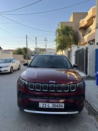 كومباس • ٢٠٢٢ • ٣٣ الف ميل