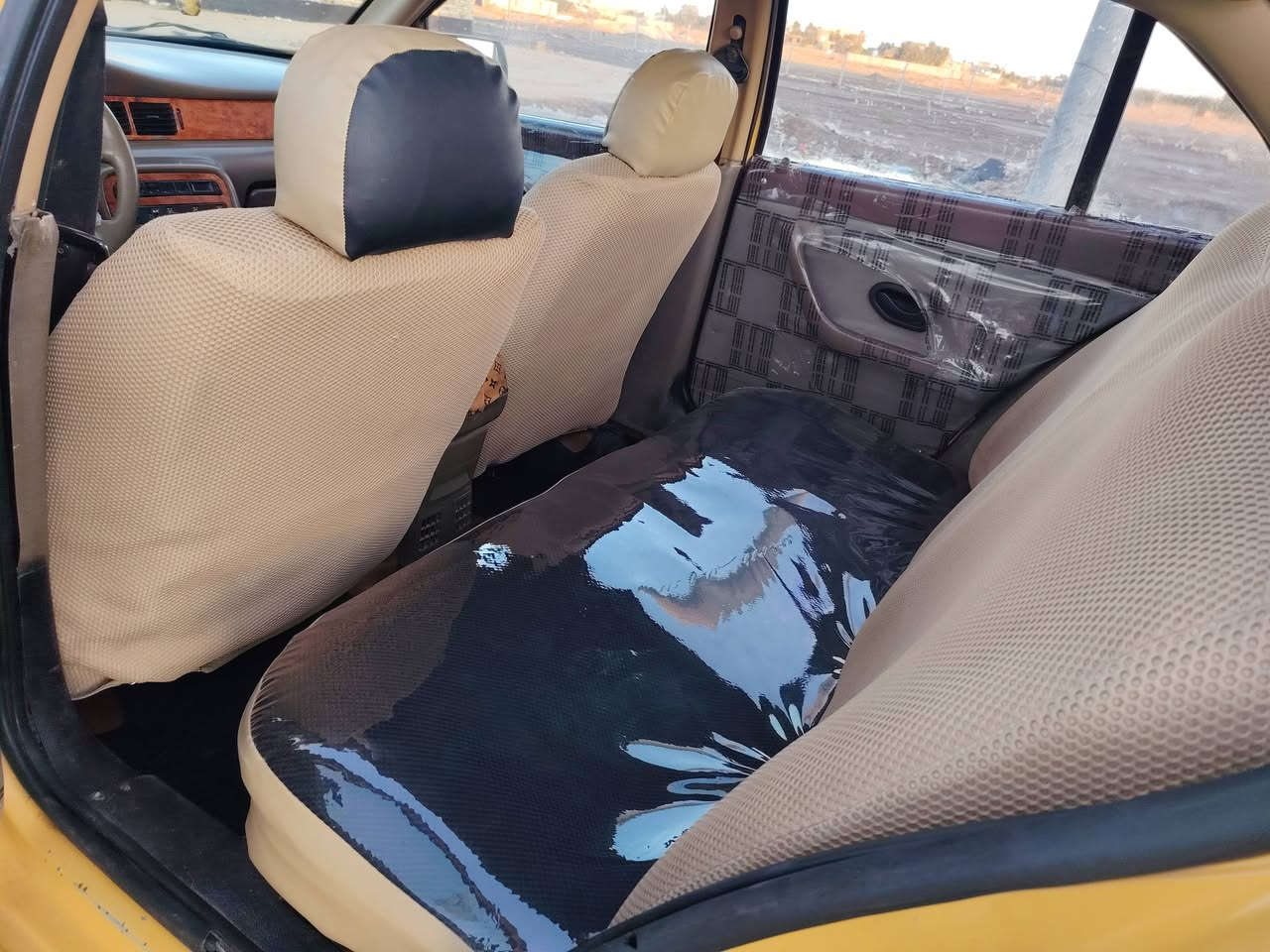 السلام عليكم للبيع سمند موديل2011سياره جديده محرك كير حداديه كله جديد تخم تاير تبريد كهربائيات كلهه شغاله  
رقم بغداد سنويه مجدده دواخل  جدد بيهه ضربه بل جاملغ الخلفي بصيطه ما واصله لداخل الباقي كفاله
 السعر ب ٣٥ وبيهه مجال العنوان الديوانية 
رقم التلفون ***********
