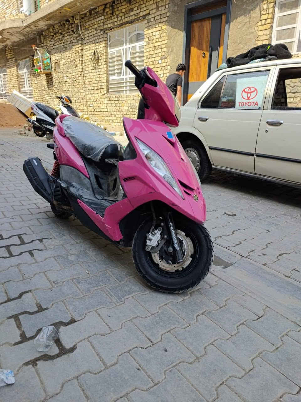 سلام عليكم جيتي ار مكينه كلش حلوه وصافيه وكهربايات كله شغاله بريك اشاير للبيع او مراوس  سعر 800 وبيه مجال بسيط دراجه ترايها للبصره  رقم واتساب ***********
