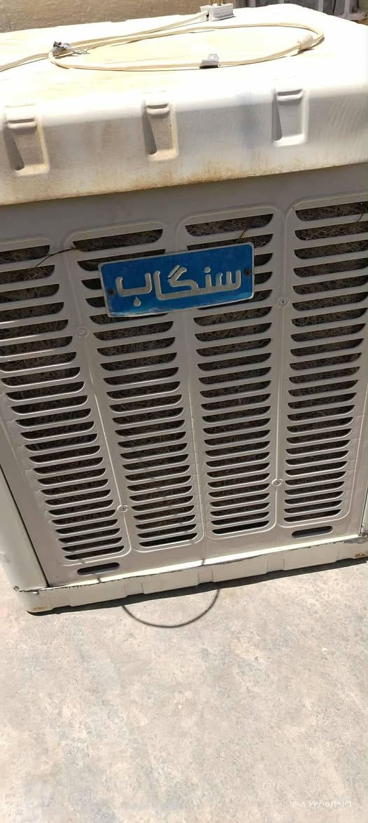 مبرده نضيفه وشغاله فول السعر 100.
المكان هيت


**إذا كنت صاحب هذا الإعلان وتريد حذفه لأي سبب، رجاءا أرسل رسالة إلى الدعم الفني**