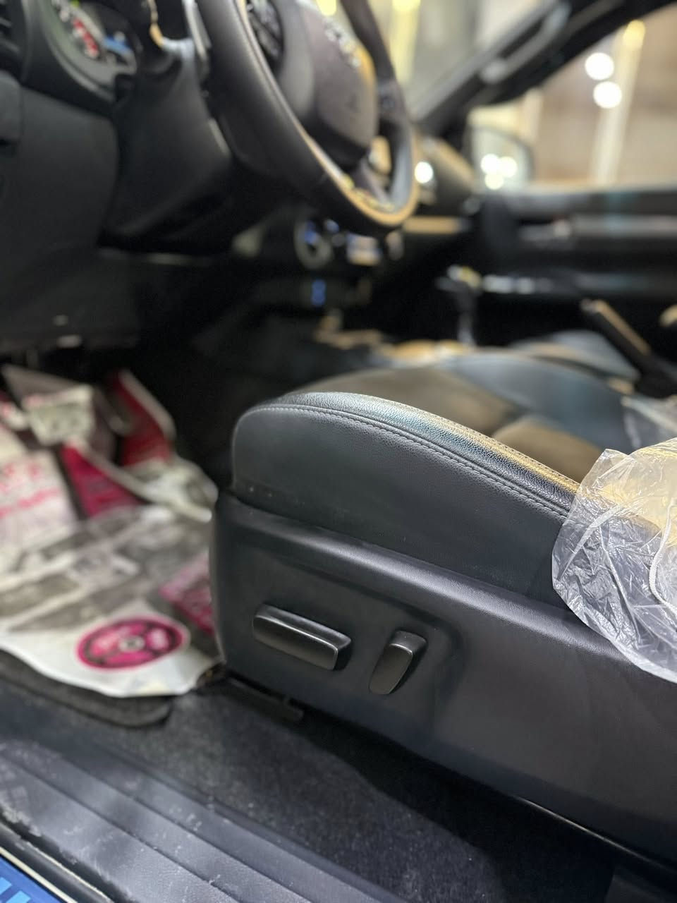 🔥 معرض أســد بغــداد لتجارة السيارات 🔥
🚘 تويوتا هايلوكس ساز

🗓 الموديل: 2025

🏁 النسخة: GR

السعر 440$

📏 عداد المسافة: 4 كم فقط

🛡 حالة السيارة: كفالة عامة  حتى من الشخط والرصعه

✨ المواصفات:

✅ 4 كاميرات محيطية 360°

✅ حساسات أمامية وخلفية

✅ كشن كهرباء

✅ كشن جلد + كنتارة

✅ رادار النقطة العمياء

✅ تبريد قطعتين

✅ باقي مواصفات فئة GR الكاملة

📍 الموقع: بغداد – الكريعات – معرض أسد بغداد

🔄 الخدمات:

بيع ✅ | شراء ✅ | مراوس ✅

📞 للاستفسار:

📱 *********** – علي

📱 

📱 *********** – عبدالله

🚘 #أسد_بغداد

🚘 #تويوتا_هايلوكس

🚘 #GR

🚘 #سيارات_العراق
