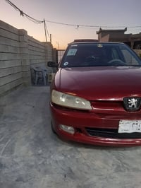 بيجو ٣٠٦ كير محرك نضاف صبغ عام جماليه  سياره حلوه وكاعده كهربائيات بلا...