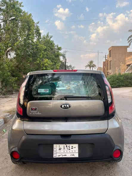 كيا صول امريكي (2015).
لون رصاصي فيلي.
صور الحادث بامريكا موجودة كلين بس بيها طخات وصبغ صار بالاستخدام.
ماشية 100mi الف فقط.
سيارة نظيفة مناقصهة شي.
مكينة 2000 gdi (كفالة من الفتح).
مواصفات عادية.
كهربائيات صدر مكينة تبريد كفالة.
سونار موجود بالصور.

الموقع بغداد. زيونة.
رقم بغداد تحويل مباشر.
السعر (102$) فقط. 
للاستفسار اكثر الاتصال او مراسلة واتساب :-

***********
