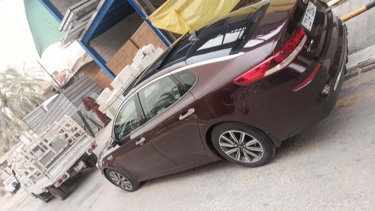السلام عليكم كيه اوبتمه 2019سياره كارتون علوضع الشركه حادثها مرفق بل منشور بدون تبديل بدون ارباك ماشيه 80 بيع او مراوس حسب القناعه السعر 143وبيها مجال ***********
