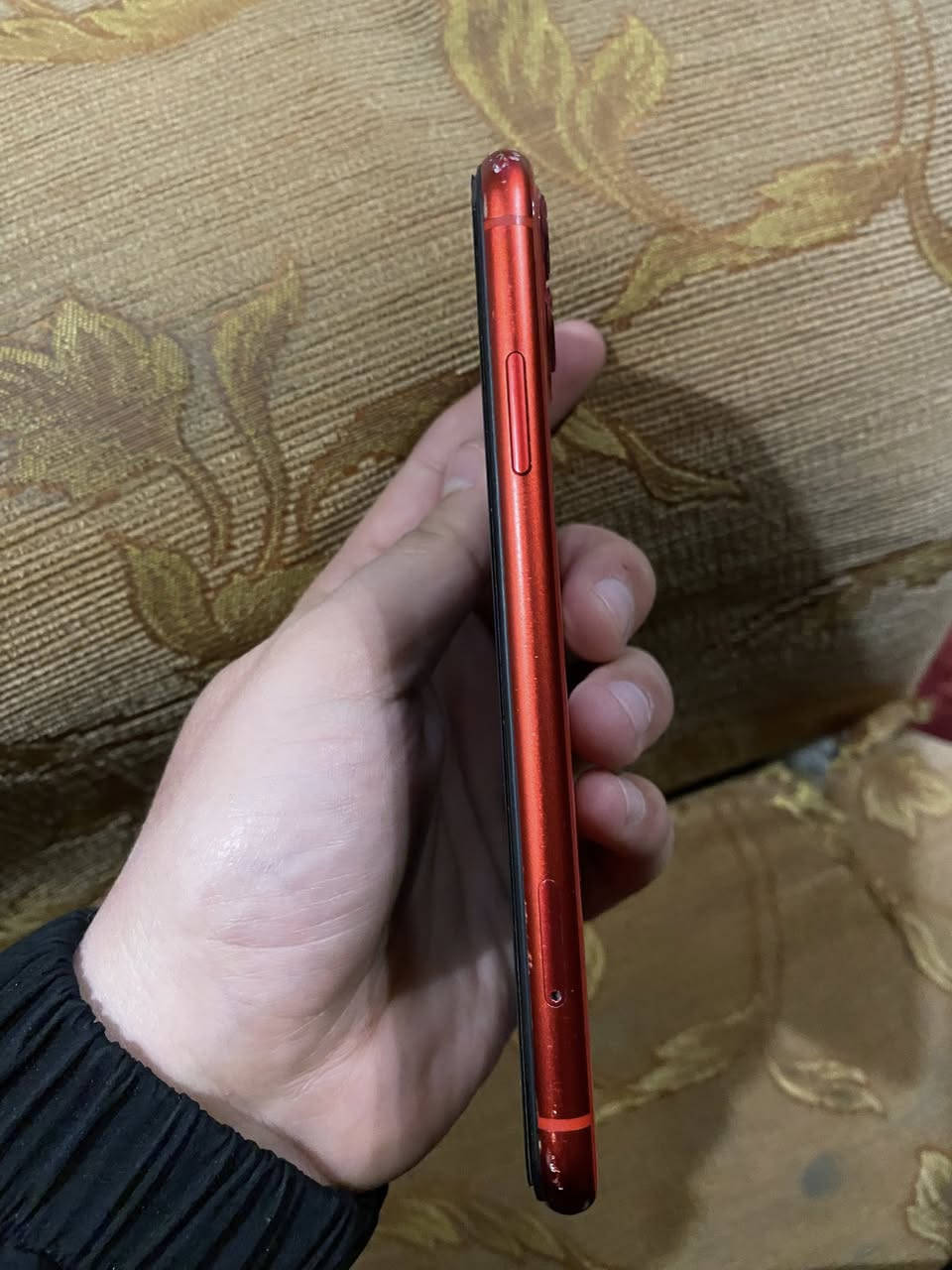 السلام عليكم
ايفون ١١ عادي 
ذاكره ٢٥٦ مبدل شاشه اصليه وبطاريه اصليه
فيس ايدي شغال الجهاز كلشي مابي 
السعر ٢٥٠ الف قفل 
مكاني بغداد العامريه
رقم / ***********
