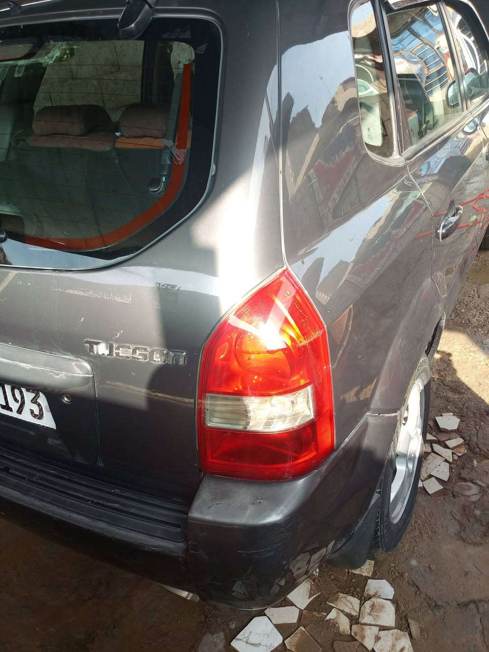 توسان محرك ٢٠٠٠ موديل ٢٠٠٨ رقم وهزه جديد  بأسمي بيه ٣ قطع صبغ بدون دواخل كير محرك مكفولات سياره جاهزه السعر ١٠٣ الرقم ‏‪***********
